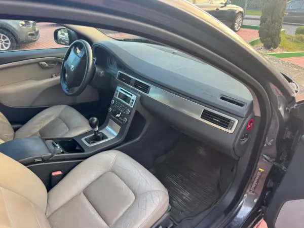 Volvo S80 2.0 D Momentum 18
