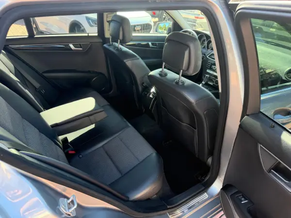 Mercedes-Benz C 250 (BlueTEC) d 4Matic Station 7G-TRONIC Avantgarde 21