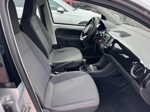 Volkswagen Up! 1.0 BlueMotion Move 5