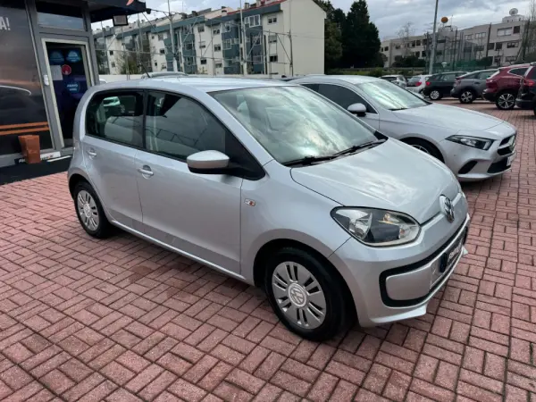 Volkswagen Up! 1.0 BlueMotion Move 2
