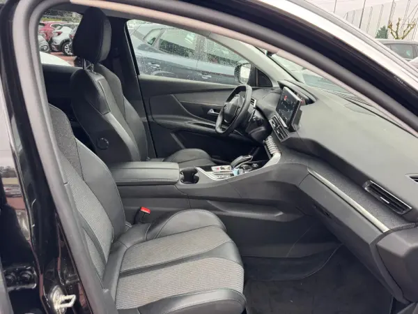 Peugeot 3008 1.6 Hybrid Allure Pack e-EAT8 17