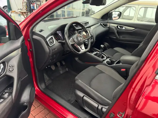 Nissan Qashqai 1.2 DIG-T N-Connecta 16