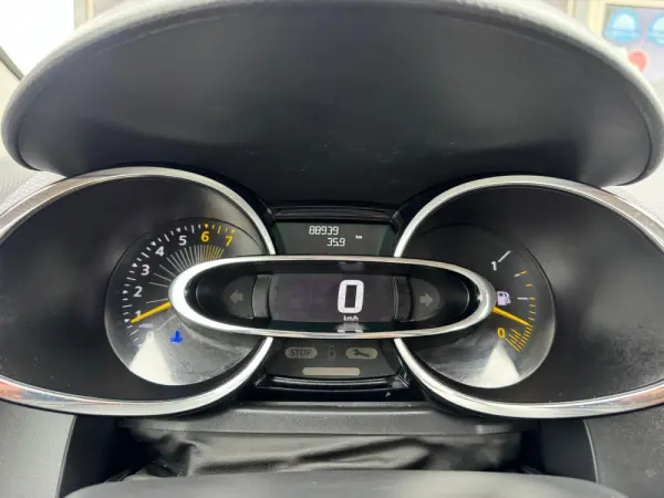 Renault Clio Sport Tourer 0.9 TCe Zen 17