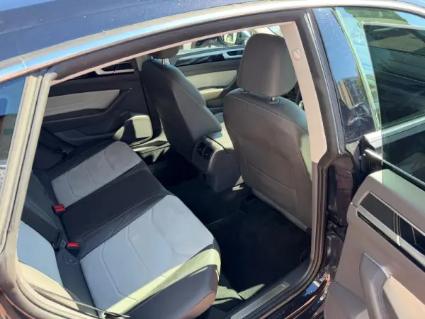 Volkswagen Arteon 2.0 TDI Elegance DSG 14