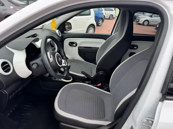 Renault Twingo 1.0 SCe Zen 11