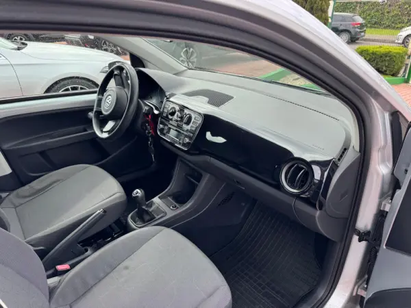 Volkswagen Up! 1.0 BlueMotion Move 4