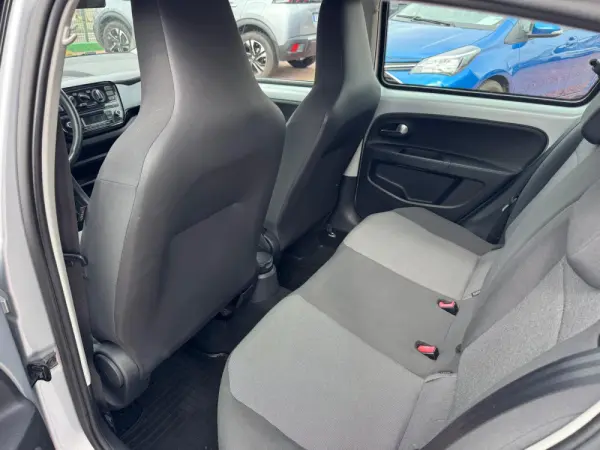 Volkswagen Up! 1.0 BlueMotion Move 13