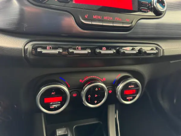 Alfa Romeo Giulietta 1.6 JTDM Exclusive 15