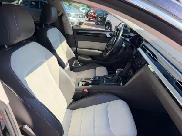 Volkswagen Arteon 2.0 TDI Elegance DSG 19