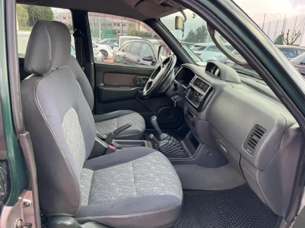 Mitsubishi L200 2.5 TD CD 3200 27