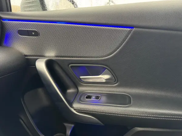 Mercedes-Benz A 180 Limousine d 7G-DCT Progressive 23