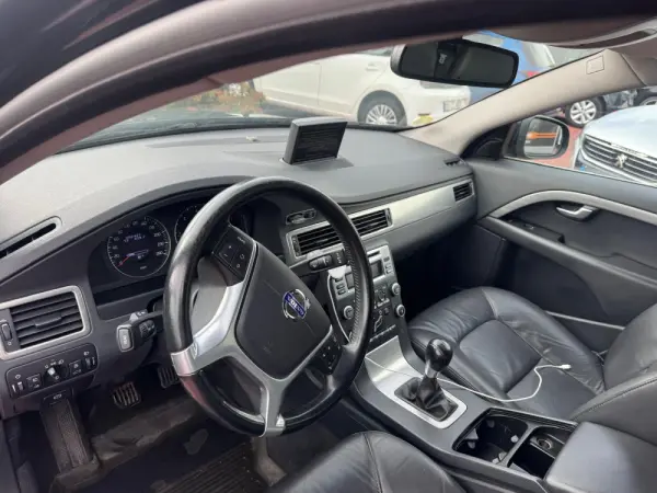 Volvo V70 1.6 D2 Momentum 37