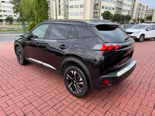 Peugeot 2008 1.5 BlueHDi GT Pack EAT8 56