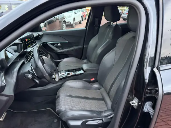Peugeot 2008 1.5 BlueHDi GT Pack EAT8 5
