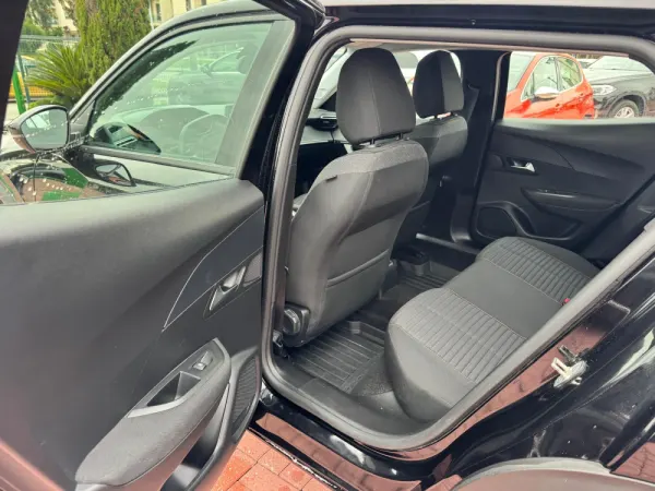 Peugeot 2008 1.2 PureTech Active Pack 11