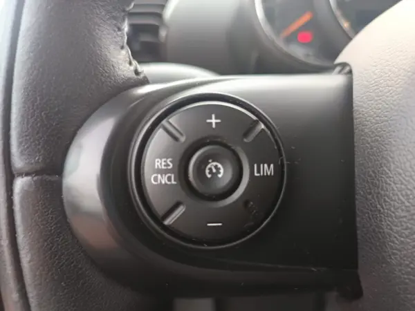 MINI Clubman One D 19