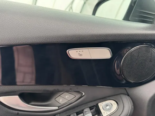 Mercedes-Benz GLC 300 de 4Matic Business Solutions Frota 33