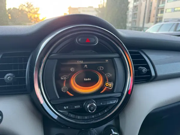 MINI 3 Portas One 22