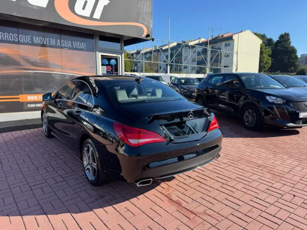 Mercedes-Benz CLA 180 CDI Urban 38