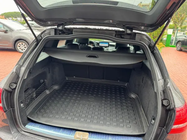 Mercedes-Benz C 220 d AMG Line 42