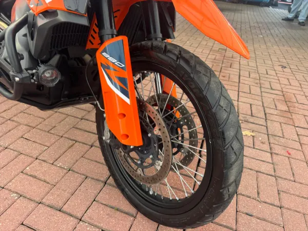 KTM 890 Adventure 2