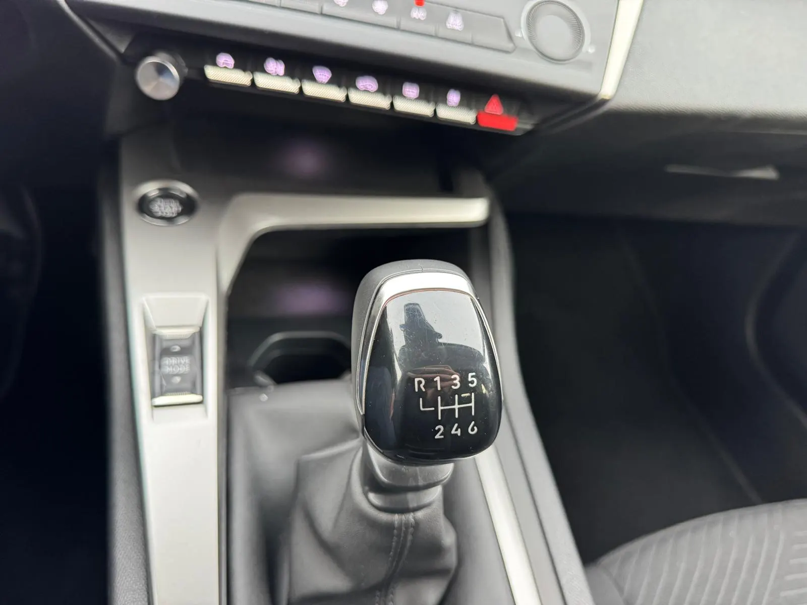 Peugeot 308 SW 1.2 PureTech Active Pack 32