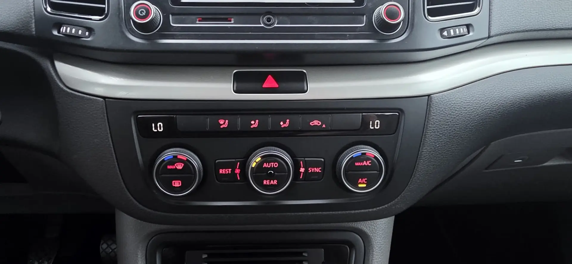 SEAT Alhambra 2.0 TDI Reference 38