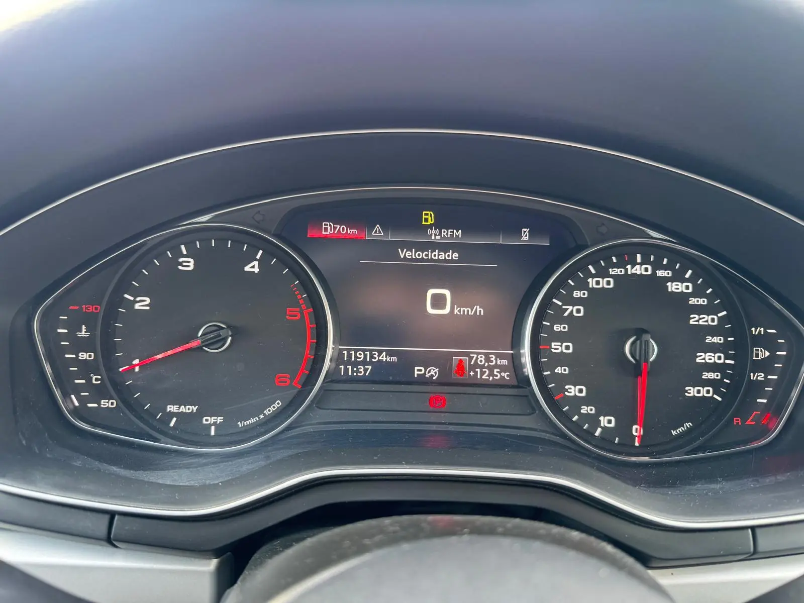 Audi A4 Avant 35 TDI S tronic 26