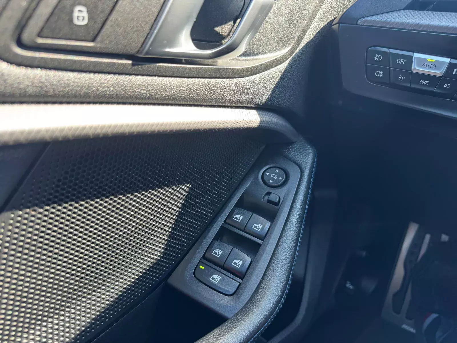 BMW 116 d Pack Desportivo M Auto 28