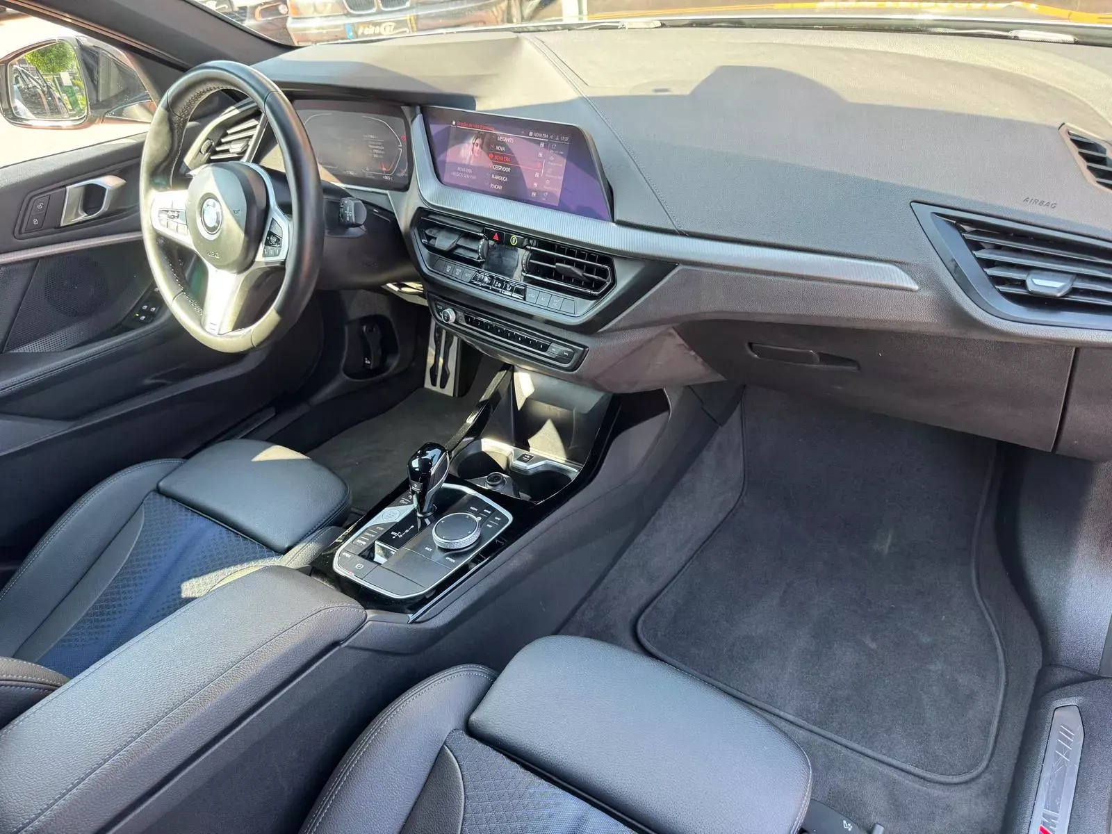 BMW 116 d Pack Desportivo M Auto 38