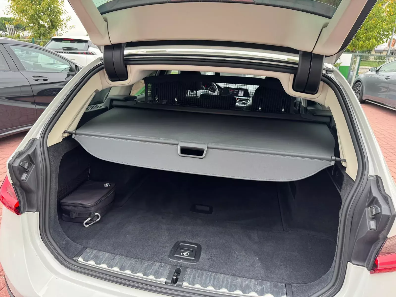 BMW 320 d Touring Auto 16