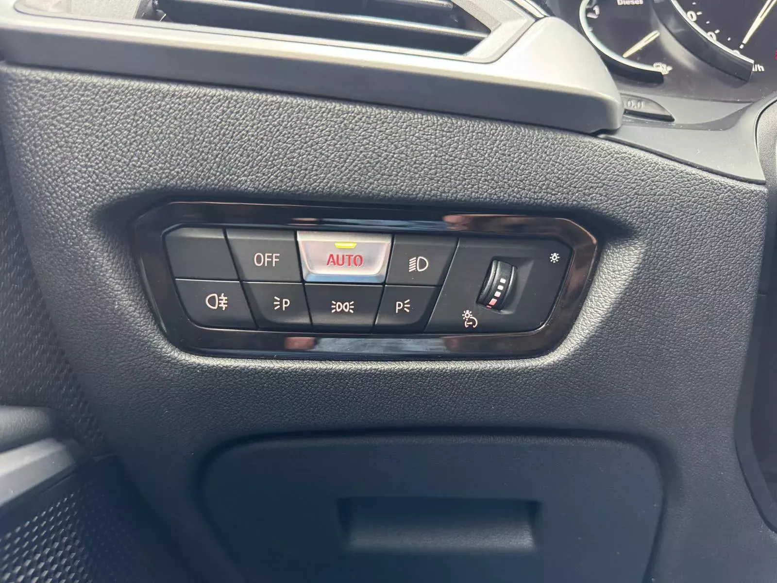 BMW 320 d Touring Auto 28