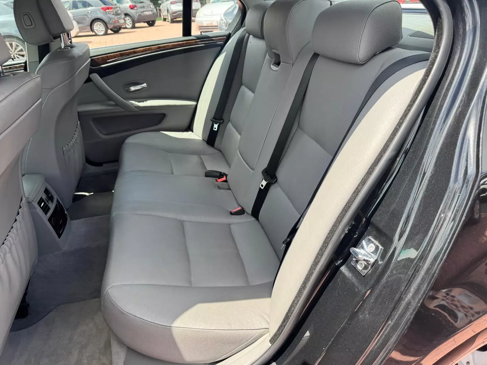 BMW 520 d Executive 13