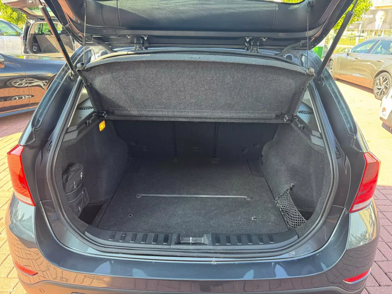 BMW X1 16 d sDrive xLine 13