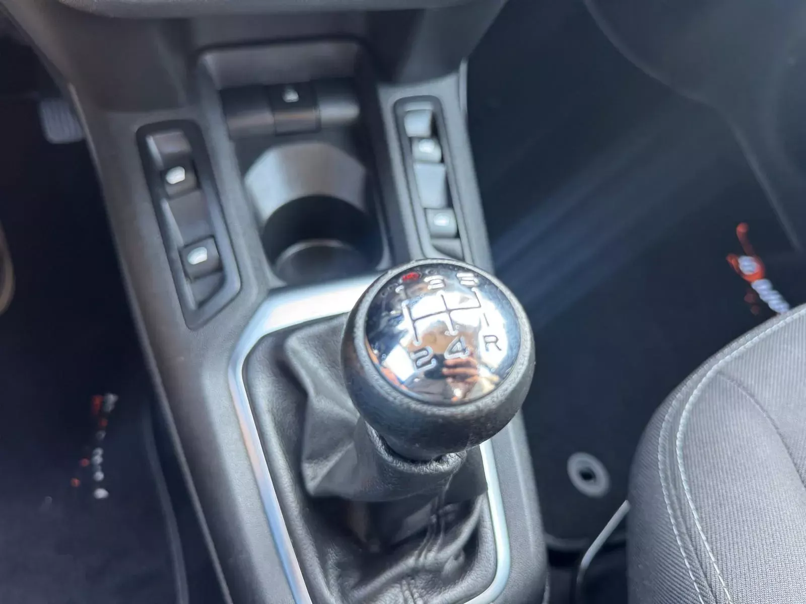 Citroën C-Elysée 1.6 BlueHDi Shine 17