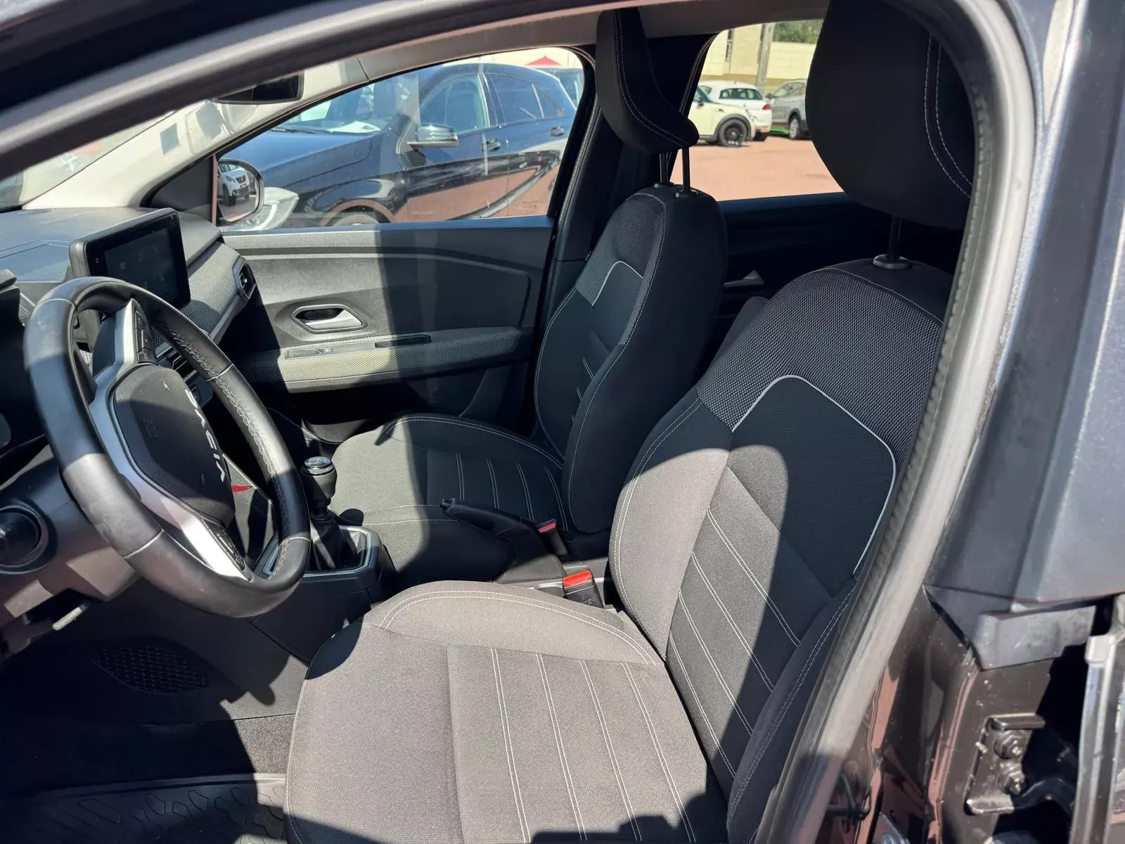 Dacia Jogger 1.0 ECO-G Comfort 7L Bi-Fuel 17