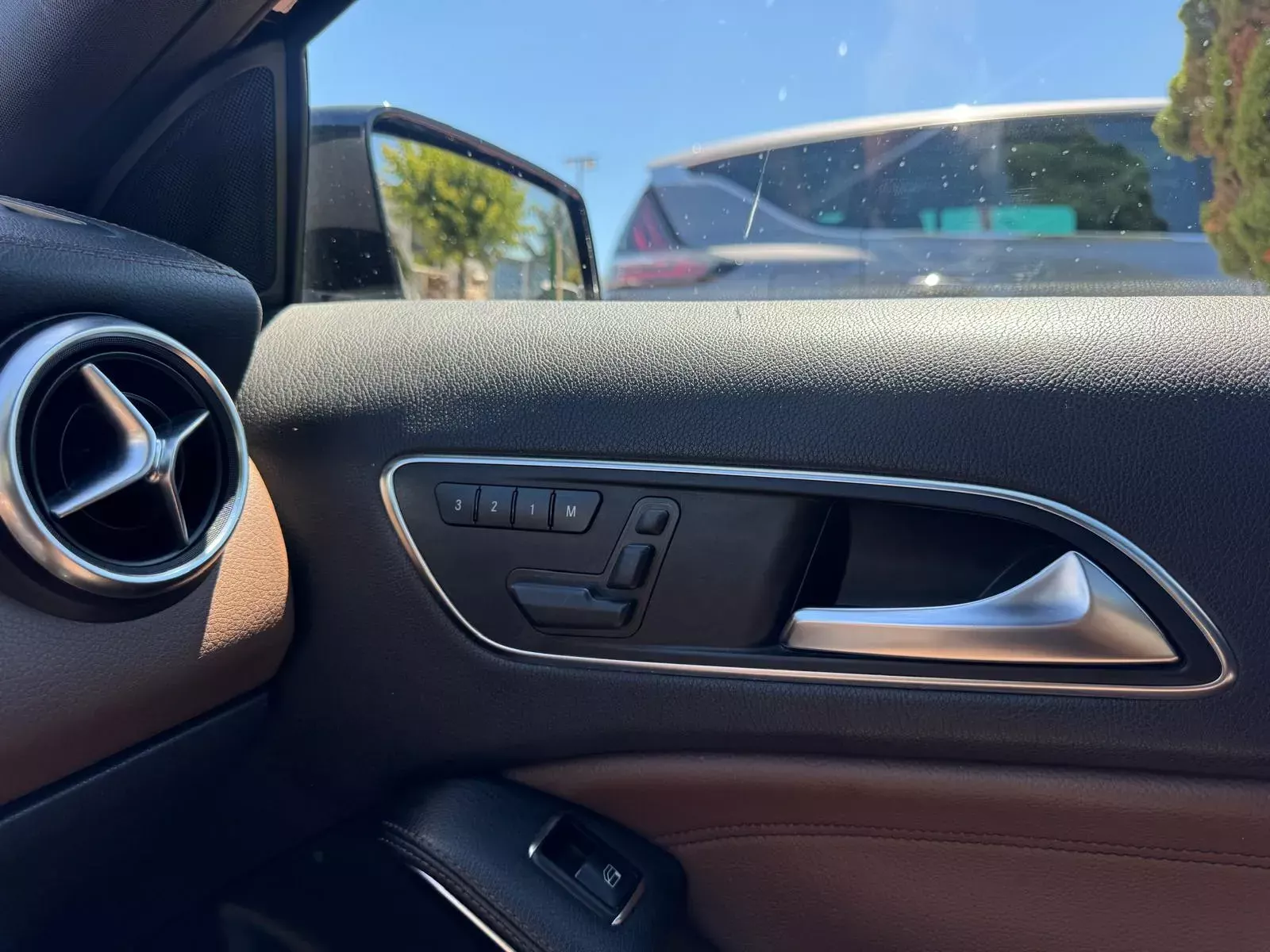 Mercedes-Benz A 220 CDi BlueEfficiency Aut. 28