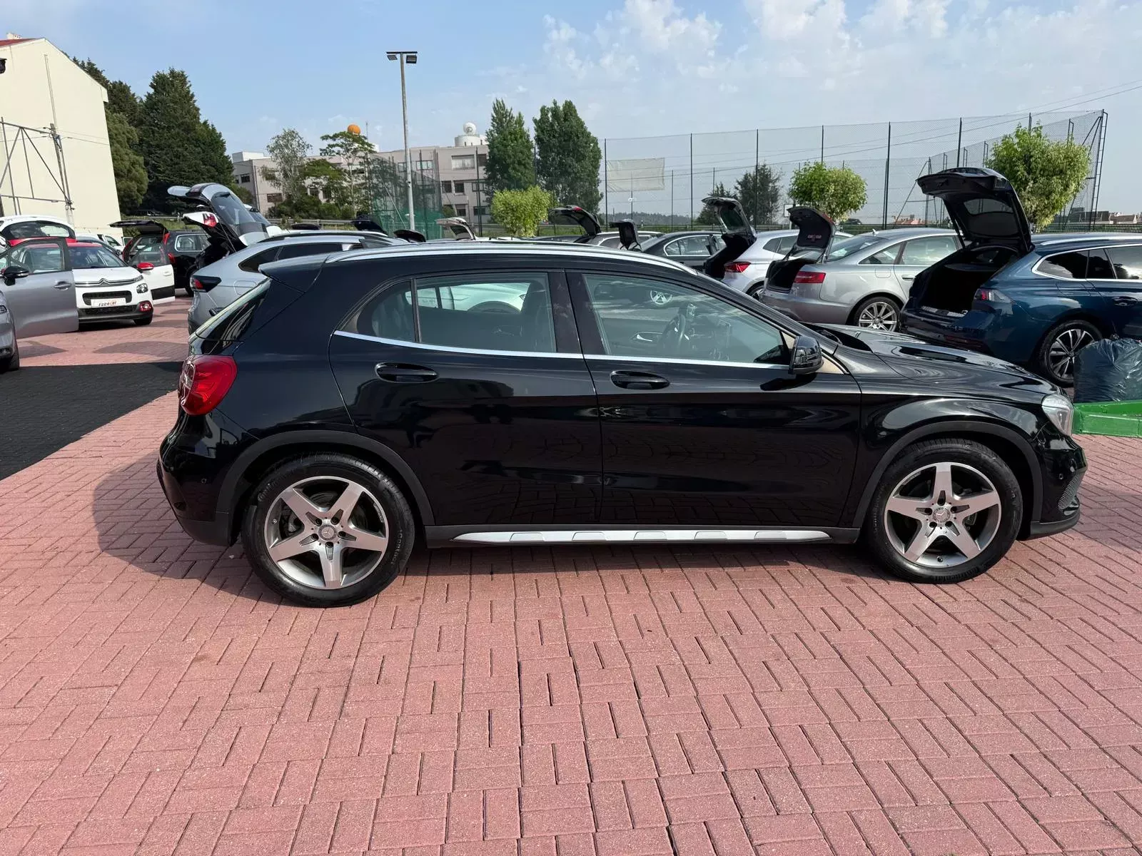 Mercedes-Benz GLA 180 CDi AMG Line 2