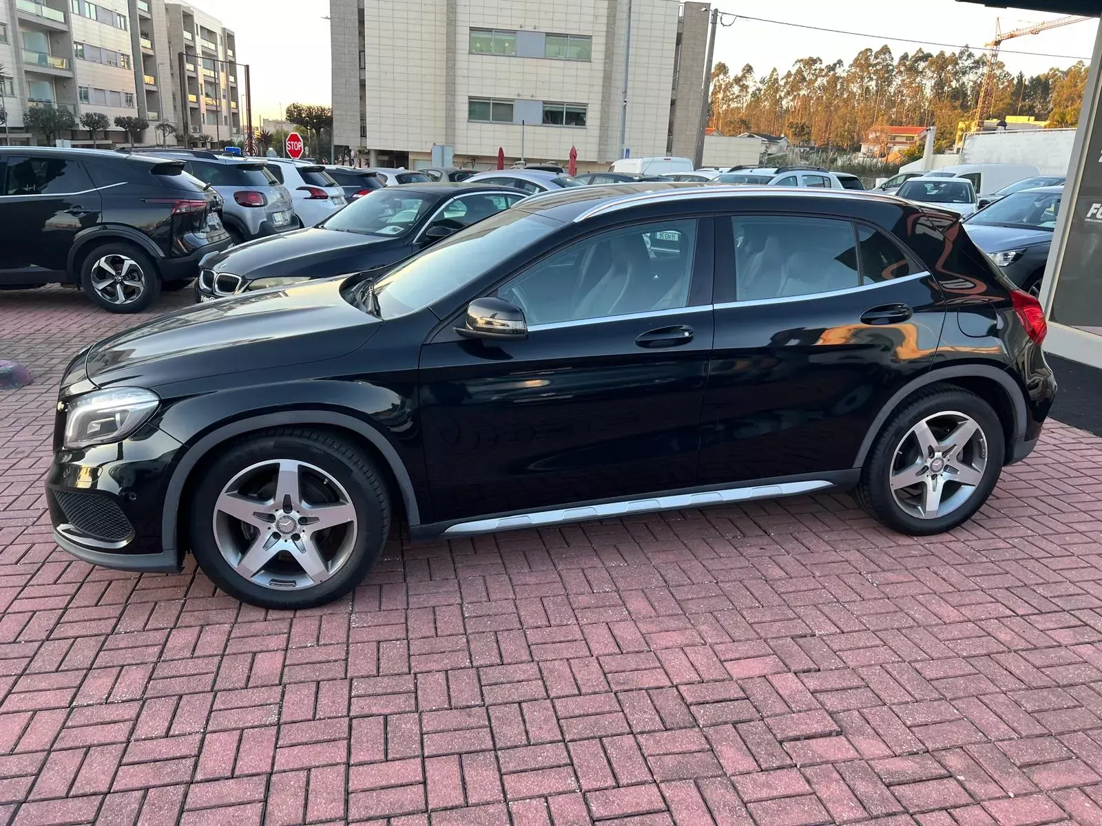 Mercedes-Benz GLA 180 CDi AMG Line 11