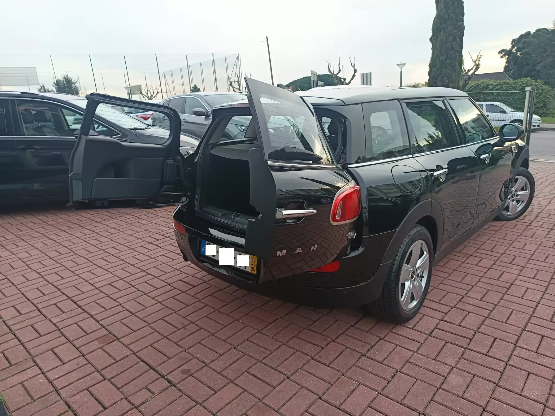 MINI Clubman One D 32