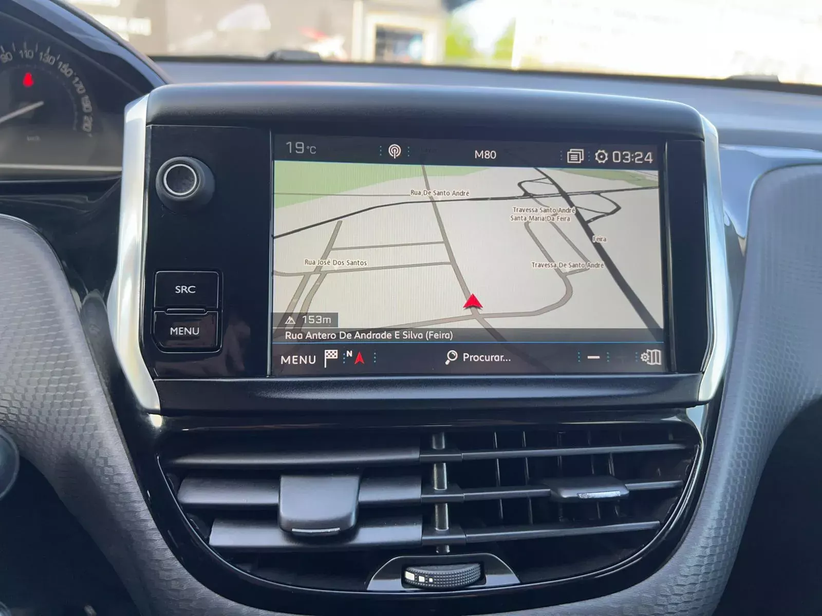 Peugeot 2008 1.2 PureTech Style 17