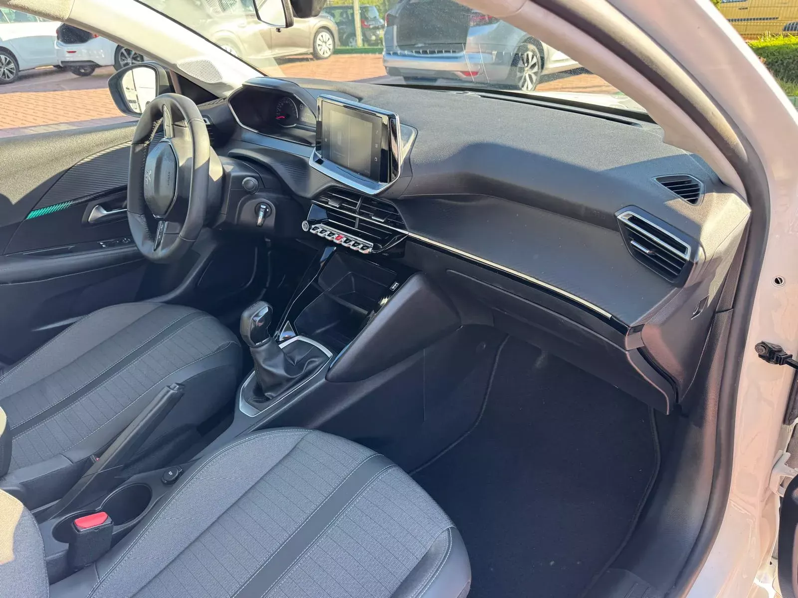 Peugeot 208 1.2 PureTech Active 13