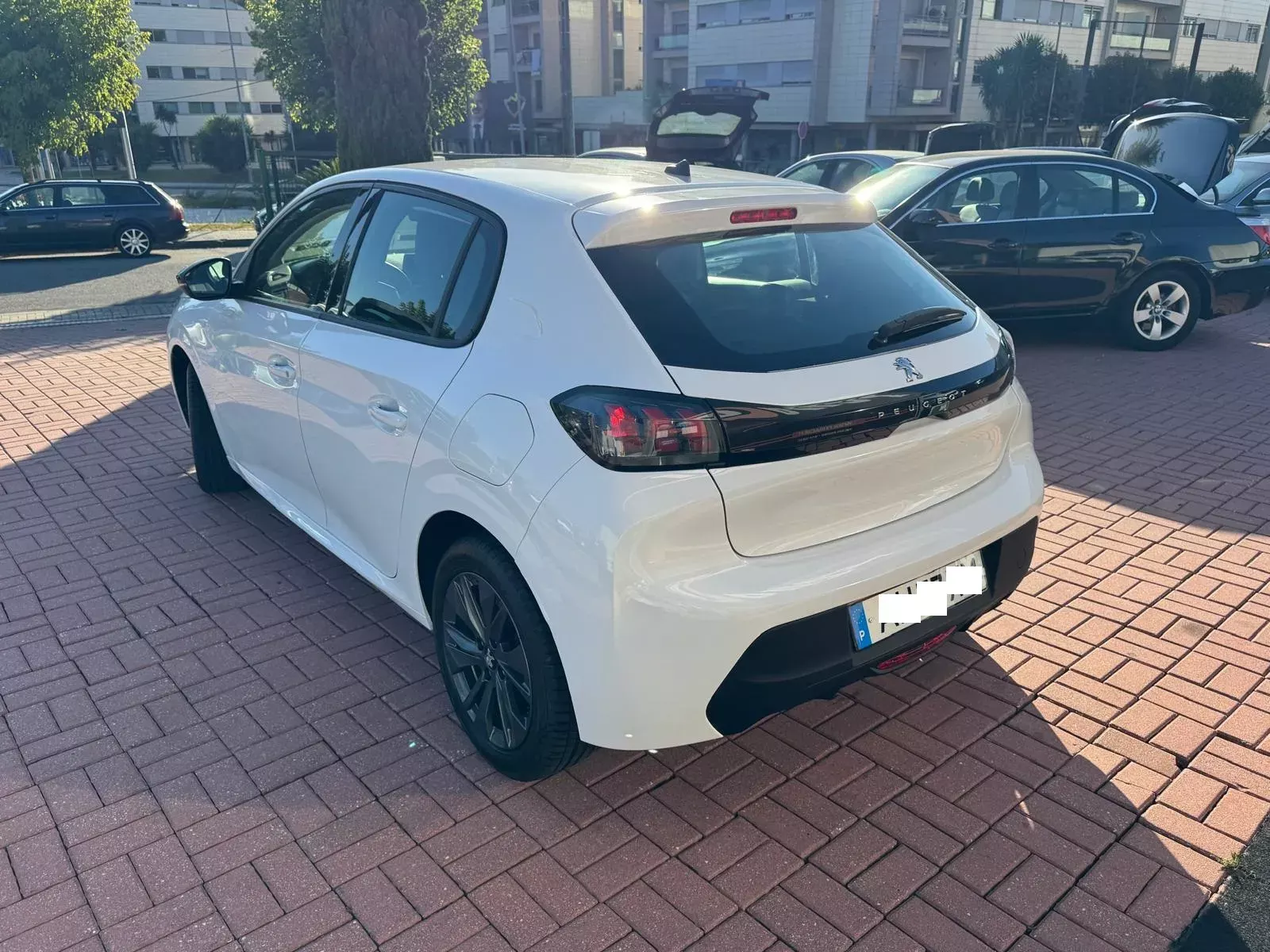 Peugeot 208 1.2 PureTech Active 29