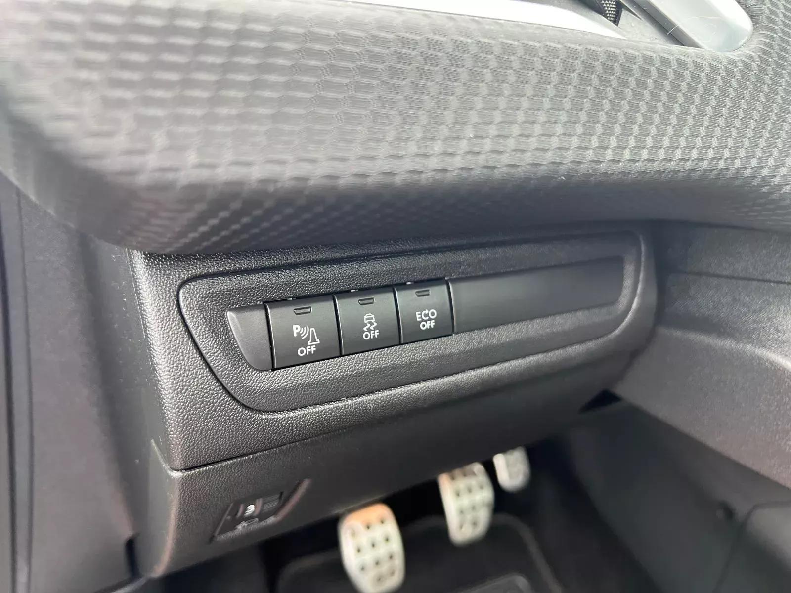 Peugeot 208 1.2 PureTech Allure 19