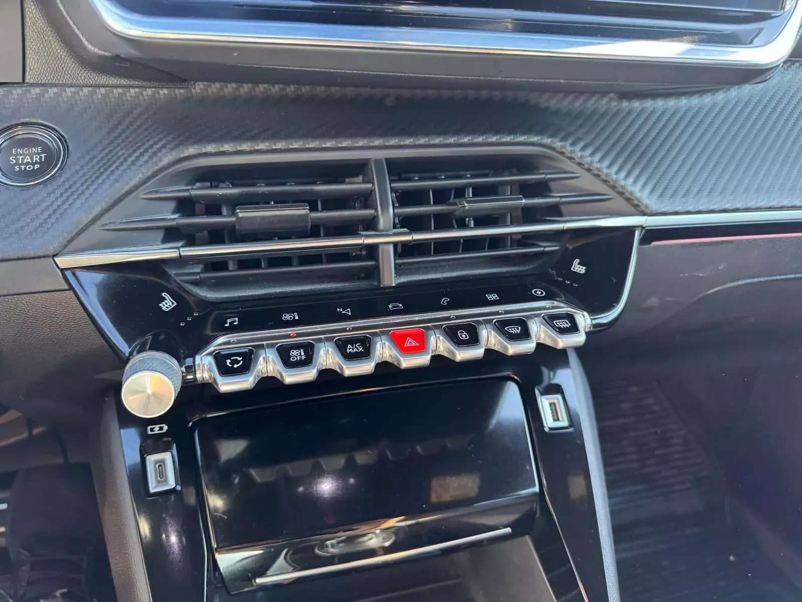 Peugeot e-208 50 kWh GT Pack 12