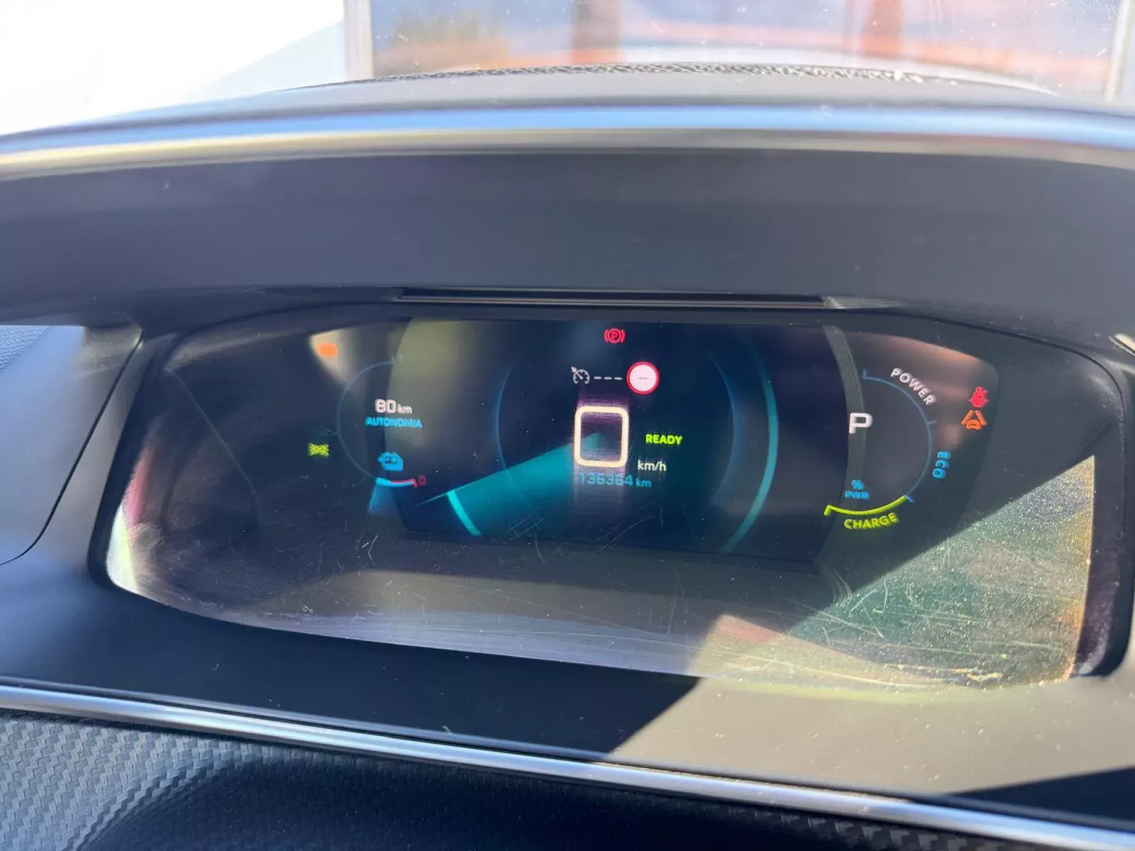 Peugeot e-208 50 kWh GT Pack 16