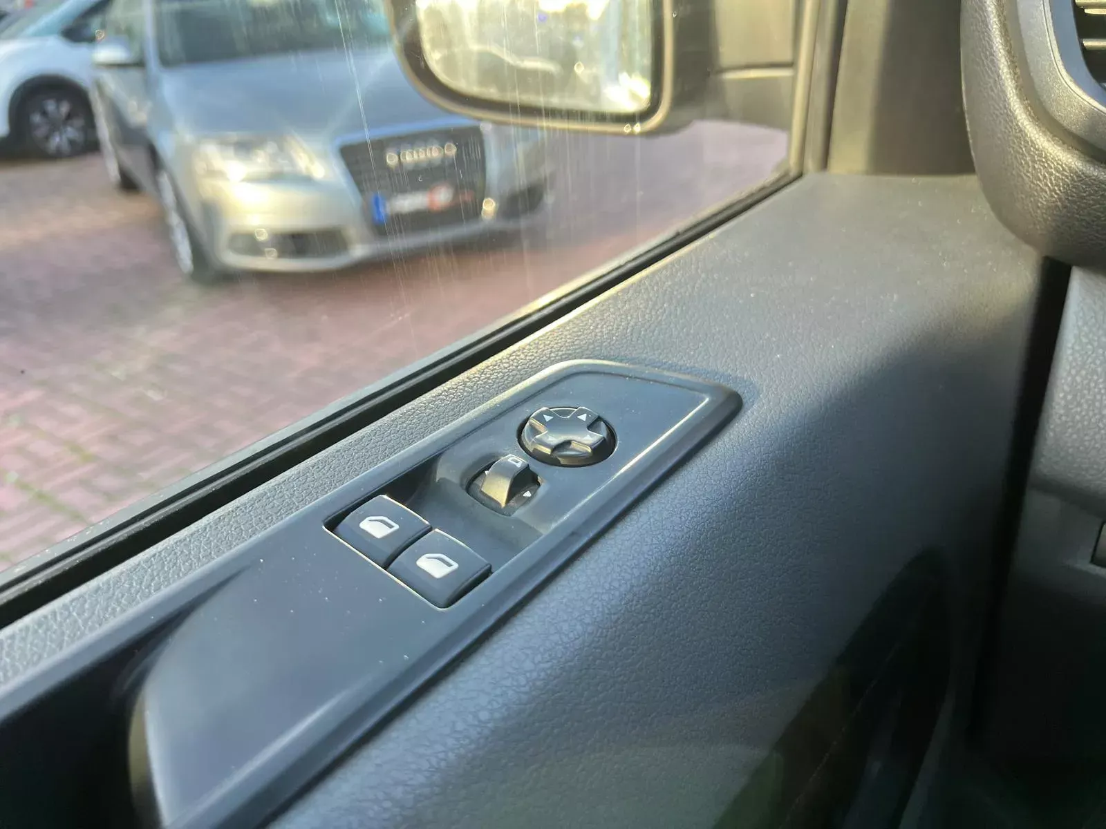 Peugeot Expert Outro 13