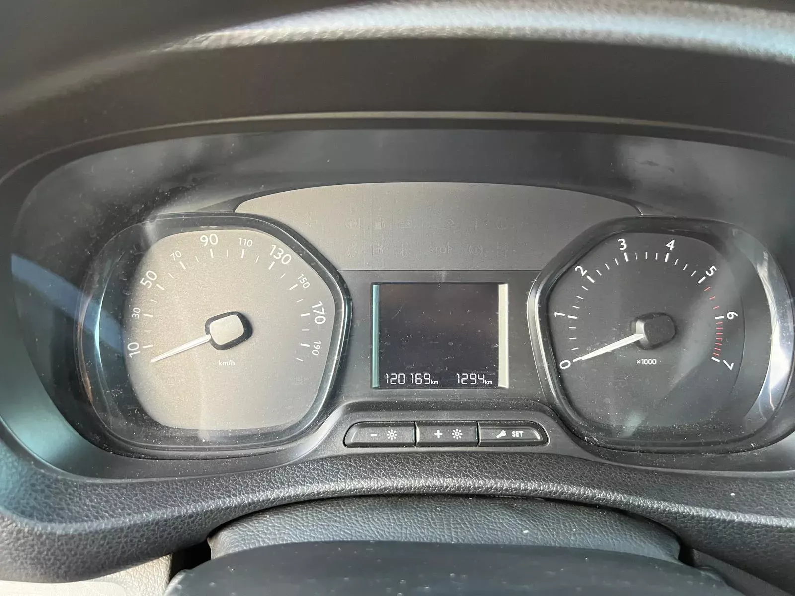 Peugeot Expert Outro 19