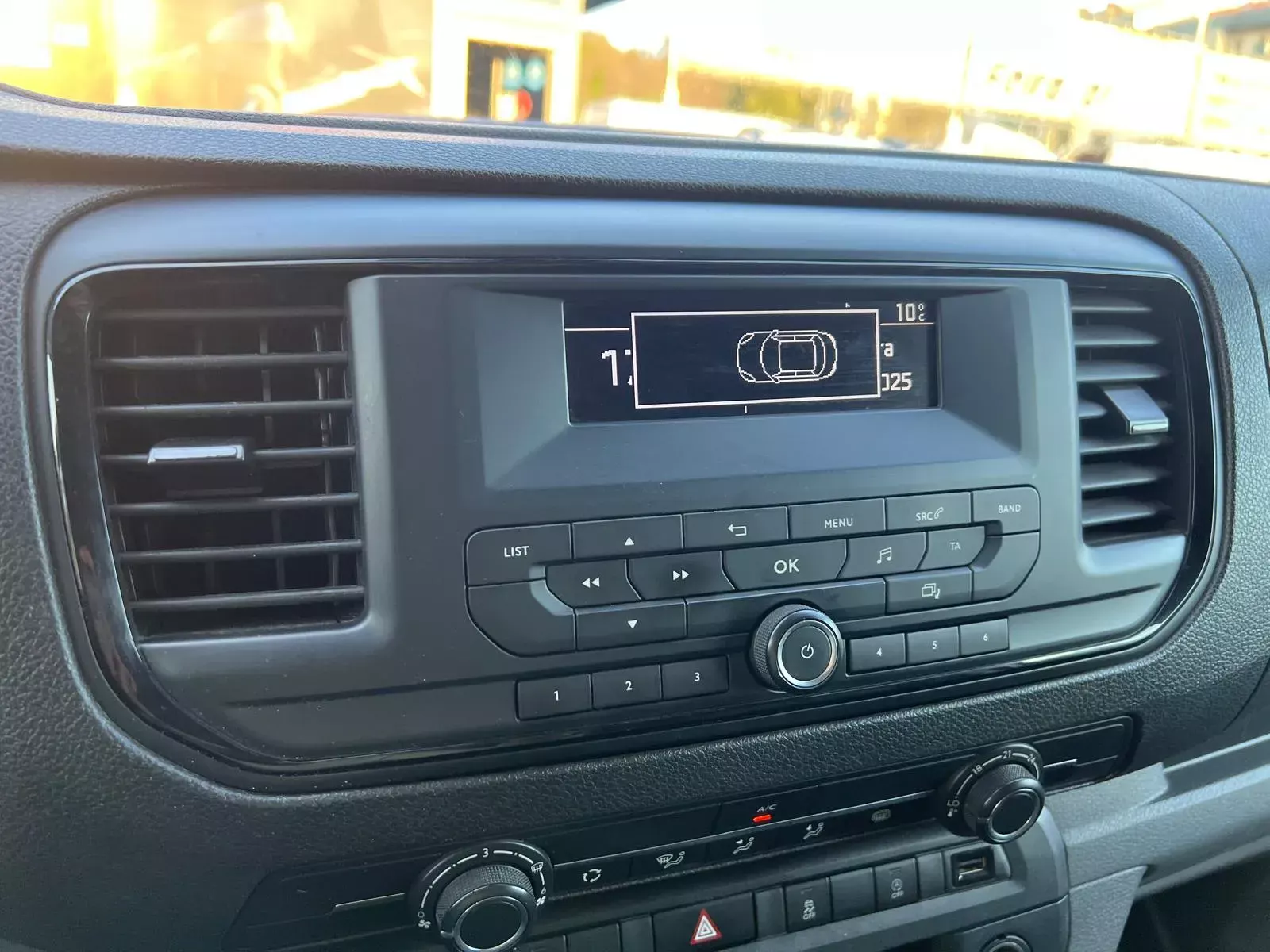 Peugeot Expert Outro 21