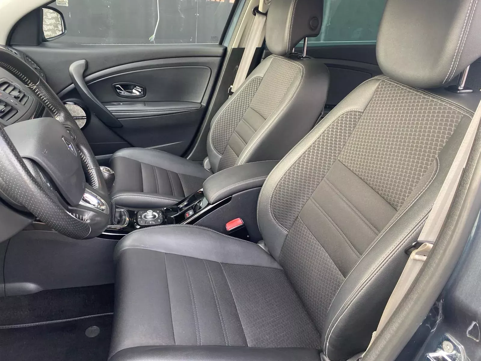 Renault Mégane Sport Tourer 1.5 dCi Bose Edition SS 6